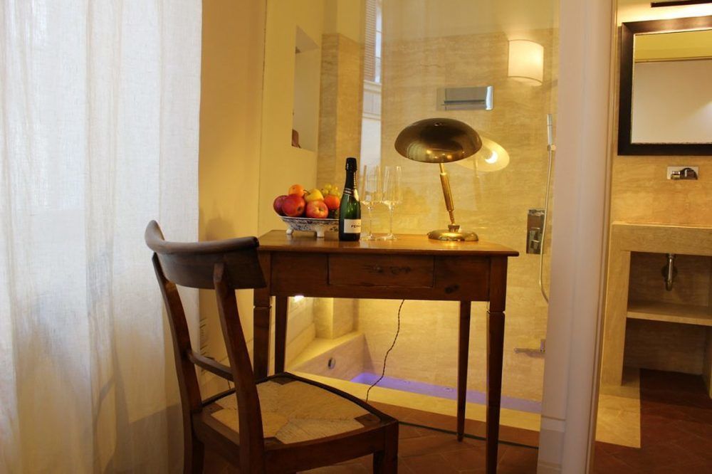 B & B Righi In Santa Croce ฟลอเรนซ์ ภายนอก รูปภาพ