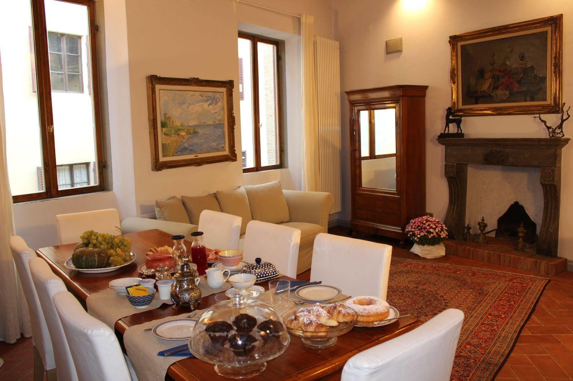 B & B Righi In Santa Croce ฟลอเรนซ์ ภายนอก รูปภาพ